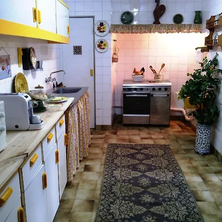 House With Private Pool, Mountain View And Wifi Praganca