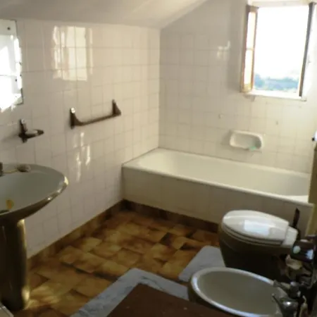 Villa House With Private Pool, Mountain View And Wifi Praganca